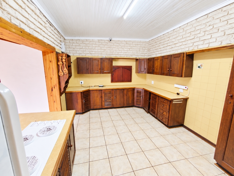 5 Bedroom Property for Sale in Meyerhof Free State